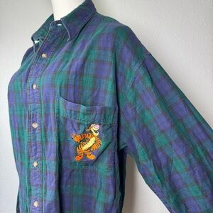 Vintage 90’s men’s cotton plaid Disney Store Tigger Flannel long sleeve large